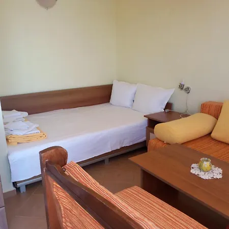Kostovi Guest house *
