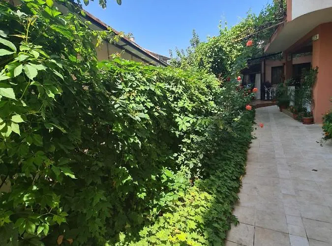 Kostovi Affittacamere 3*